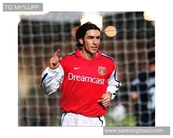 用脑袋顶足球的足球明星们的精彩瞬间与传奇故事 用脑袋顶足球的足球明星们的精彩瞬间与传奇故事