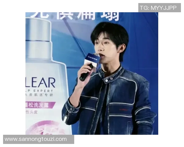 清扬代言人揭晓足球明星助力清新形象引领健康生活新风尚