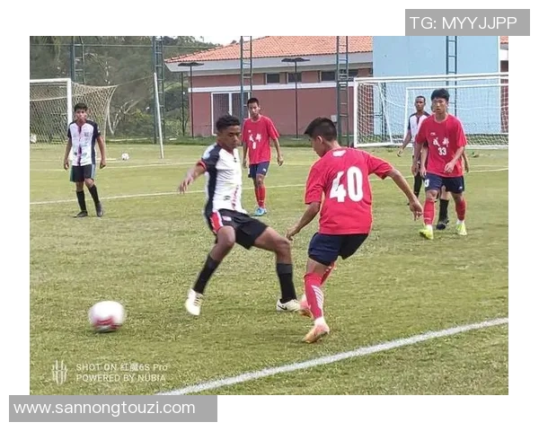 成都足球队在全国足球团队协作排行榜中荣登第七名展现团队精神与实力