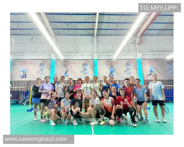 成都羽毛球队实力解析:探秘这支队伍的训练与成就 成都羽毛球队实力解析:探秘这支队伍的训练与成就